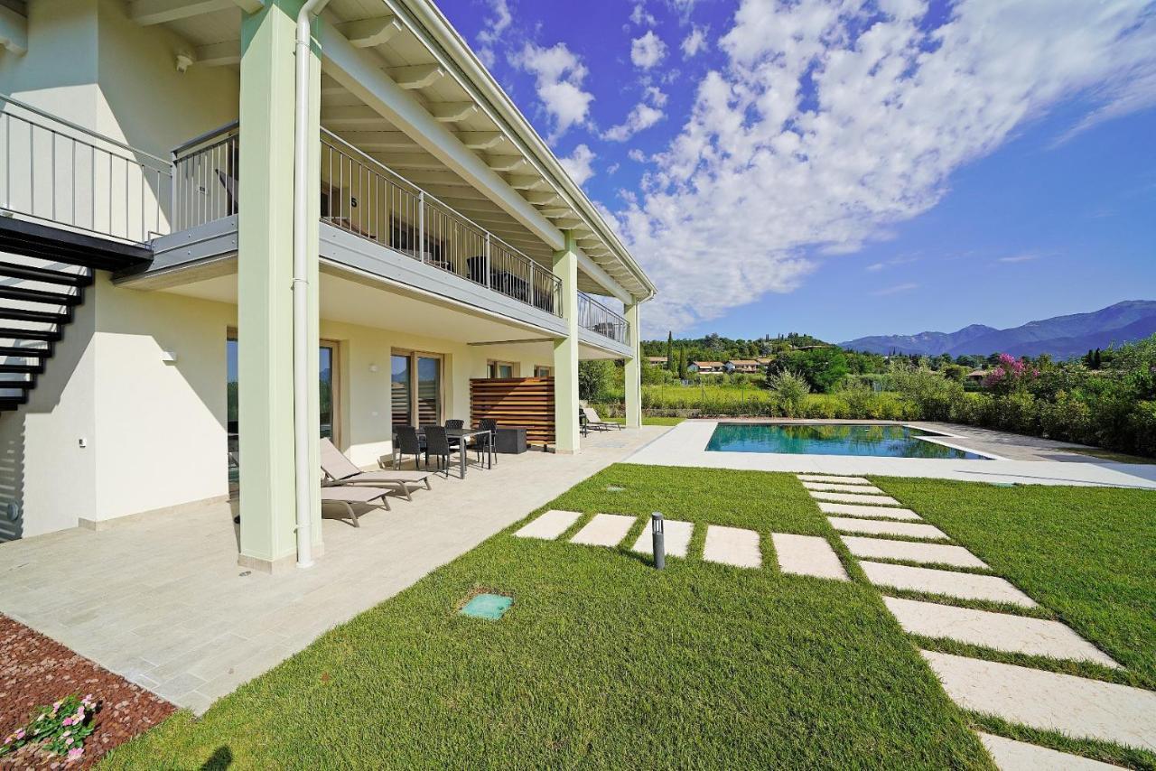 Gardaliva 5 Daire Manerba del Garda Dış mekan fotoğraf